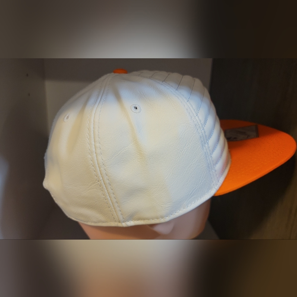 BNWT Star Wars Snapback Hat - Picture 3 of 7